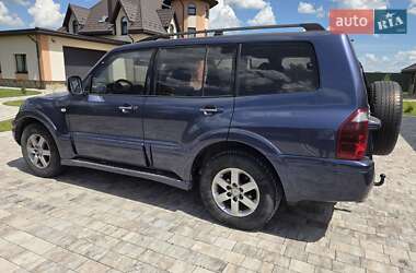 Внедорожник / Кроссовер Mitsubishi Pajero Wagon 2006 в 