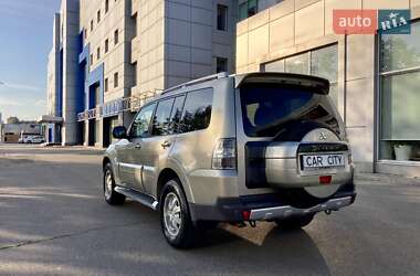 Внедорожник / Кроссовер Mitsubishi Pajero Wagon 2007 в 