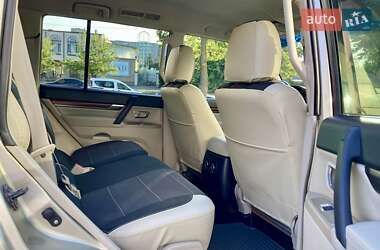 Внедорожник / Кроссовер Mitsubishi Pajero Wagon 2007 в 