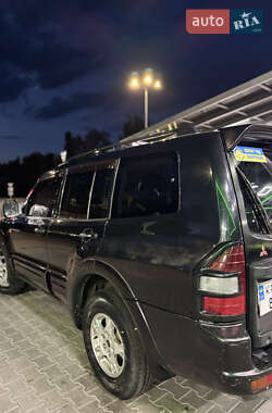 Внедорожник / Кроссовер Mitsubishi Pajero Wagon 2002 в 