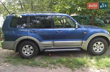 Внедорожник / Кроссовер Mitsubishi Pajero Wagon 2001 в 