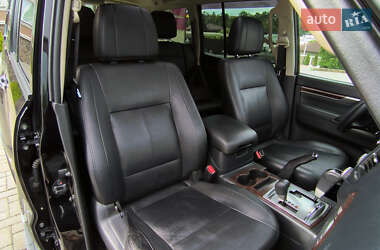 Внедорожник / Кроссовер Mitsubishi Pajero Wagon 2014 в 