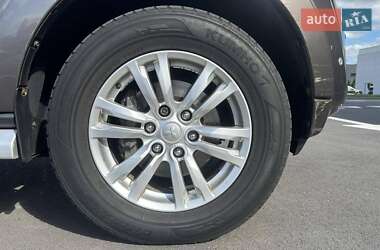Внедорожник / Кроссовер Mitsubishi Pajero Wagon 2013 в 