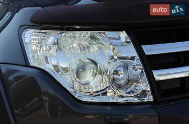 Внедорожник / Кроссовер Mitsubishi Pajero Wagon 2011 в 