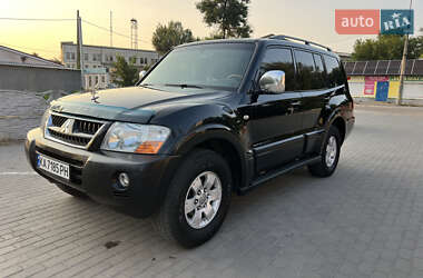 Внедорожник / Кроссовер Mitsubishi Pajero Wagon 2006 в 