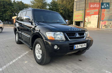 Внедорожник / Кроссовер Mitsubishi Pajero Wagon 2006 в 