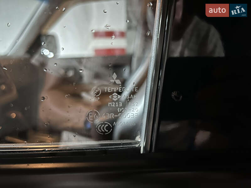 Внедорожник / Кроссовер Mitsubishi Pajero Wagon 2006 в Киеве фото 13 Внедорожник / Кроссовер Mitsubishi Pajero Wagon 2006 в Киеве