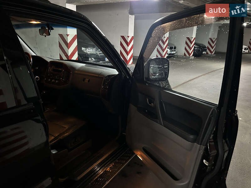 Внедорожник / Кроссовер Mitsubishi Pajero Wagon 2006 в Киеве фото 45 Внедорожник / Кроссовер Mitsubishi Pajero Wagon 2006 в Киеве