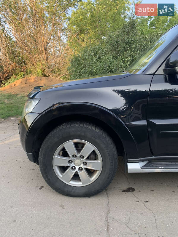 Позашляховик / Кросовер Mitsubishi Pajero Wagon 2007 в Умані фото 7 Позашляховик / Кросовер Mitsubishi Pajero Wagon 2007 в Умані