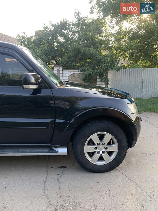 Позашляховик / Кросовер Mitsubishi Pajero Wagon 2007 в Умані фото 14 Позашляховик / Кросовер Mitsubishi Pajero Wagon 2007 в Умані