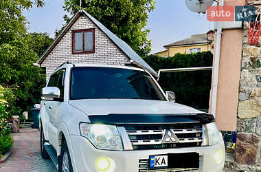 Внедорожник / Кроссовер Mitsubishi Pajero Wagon 2012 в Киеве
