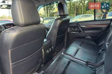 Внедорожник / Кроссовер Mitsubishi Pajero Wagon 2008 в 