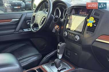 Внедорожник / Кроссовер Mitsubishi Pajero Wagon 2008 в 