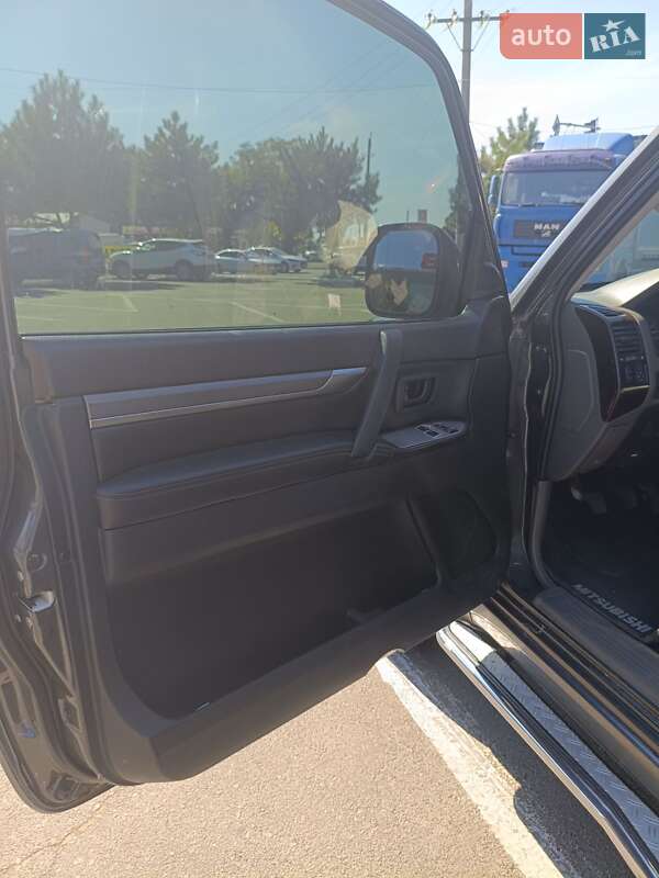 Внедорожник / Кроссовер Mitsubishi Pajero Wagon 2001 в Одессе