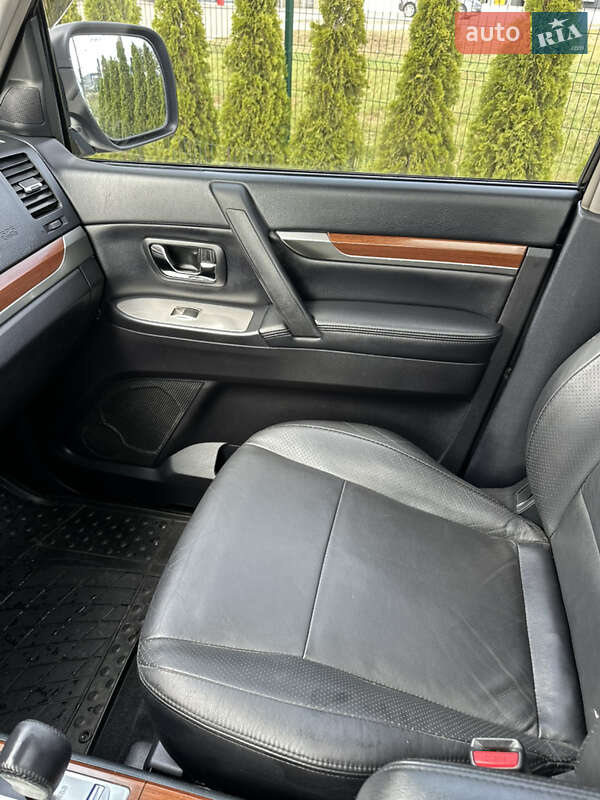 Внедорожник / Кроссовер Mitsubishi Pajero Wagon 2008 в Черновцах