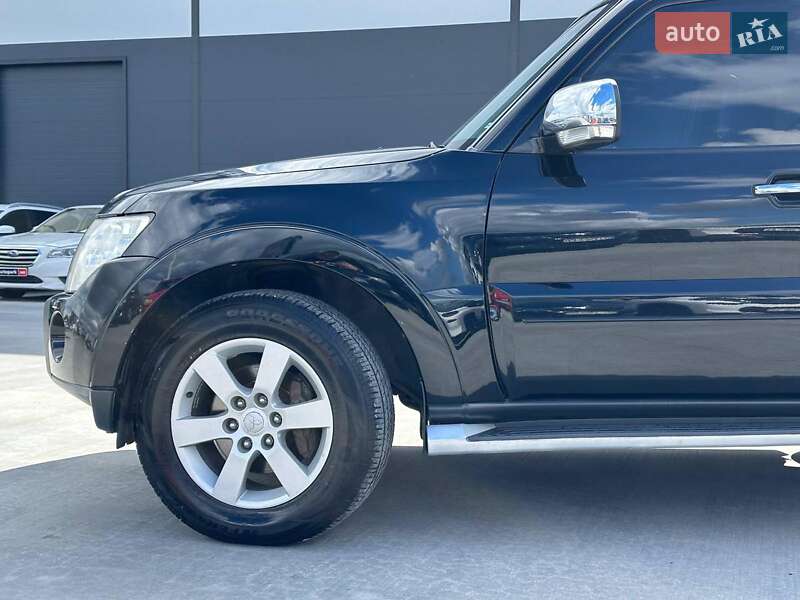 Внедорожник / Кроссовер Mitsubishi Pajero Wagon 2007 в Львове