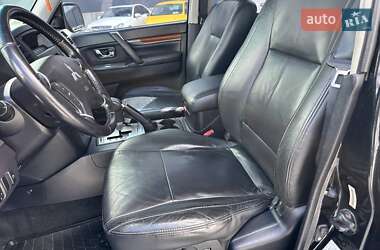 Внедорожник / Кроссовер Mitsubishi Pajero Wagon 2007 в 