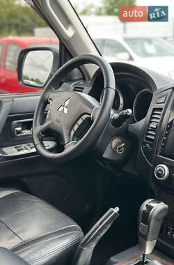 Внедорожник / Кроссовер Mitsubishi Pajero Wagon 2008 в 