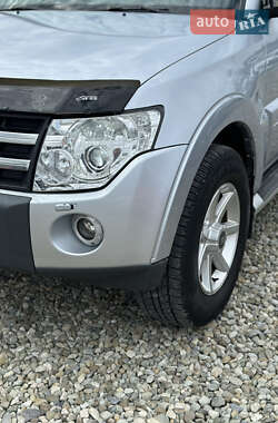 Внедорожник / Кроссовер Mitsubishi Pajero Wagon 2008 в 