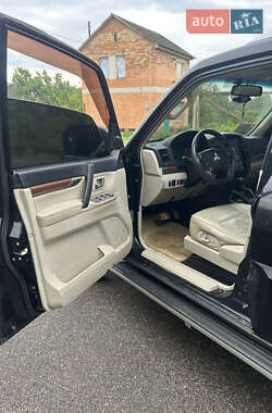 Внедорожник / Кроссовер Mitsubishi Pajero Wagon 2008 в 