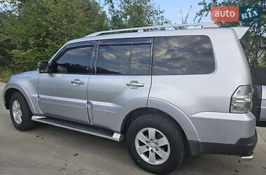 Внедорожник / Кроссовер Mitsubishi Pajero Wagon 2008 в 