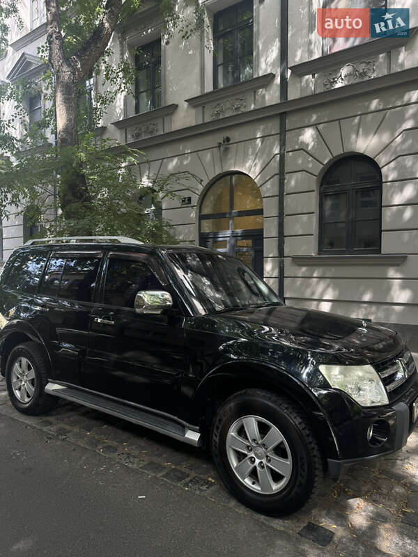Позашляховик / Кросовер Mitsubishi Pajero Wagon 2008 в Ужгороді