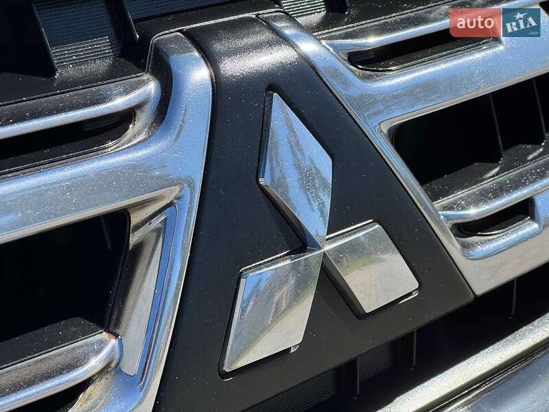 Внедорожник / Кроссовер Mitsubishi Pajero Wagon 2012 в Ахтырке