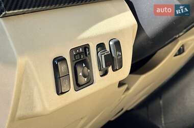 Внедорожник / Кроссовер Mitsubishi Pajero Wagon 2012 в 