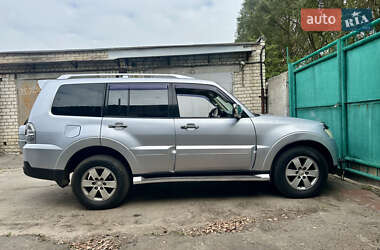 Позашляховик / Кросовер Mitsubishi Pajero Wagon 2007 в Харкові