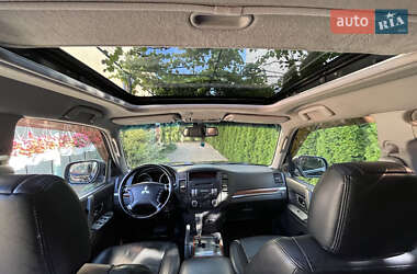 Внедорожник / Кроссовер Mitsubishi Pajero Wagon 2007 в 
