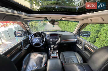 Внедорожник / Кроссовер Mitsubishi Pajero Wagon 2007 в 