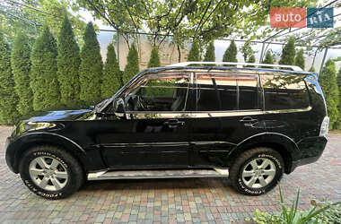 Внедорожник / Кроссовер Mitsubishi Pajero Wagon 2007 в 