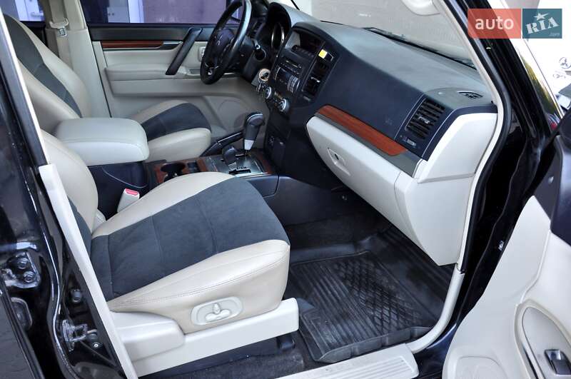 Внедорожник / Кроссовер Mitsubishi Pajero Wagon 2007 в Львове