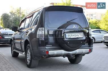 Внедорожник / Кроссовер Mitsubishi Pajero Wagon 2007 в 