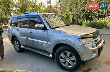 Внедорожник / Кроссовер Mitsubishi Pajero Wagon 2007 в Харькове