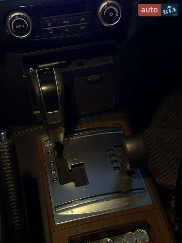 Позашляховик / Кросовер Mitsubishi Pajero Wagon 2008 в Києві