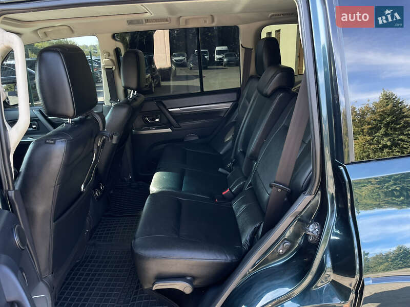 Позашляховик / Кросовер Mitsubishi Pajero Wagon 2014 в Бердичеві фото 27 Позашляховик / Кросовер Mitsubishi Pajero Wagon 2014 в Бердичеві