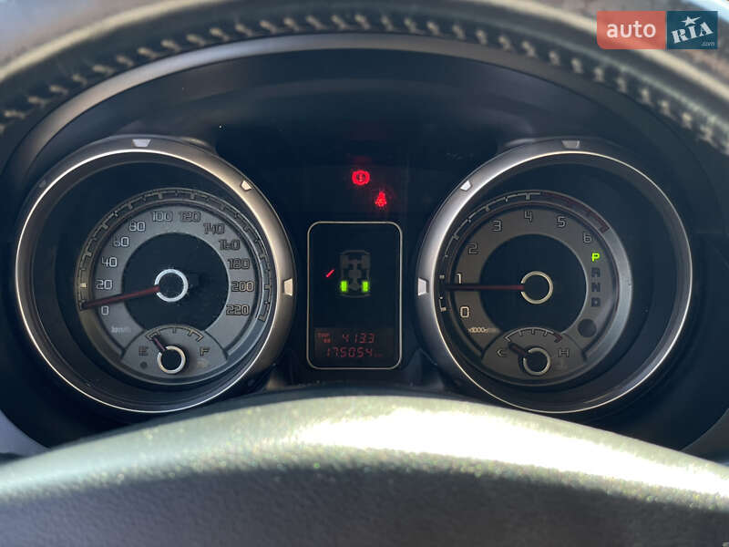 Позашляховик / Кросовер Mitsubishi Pajero Wagon 2014 в Бердичеві фото 48 Позашляховик / Кросовер Mitsubishi Pajero Wagon 2014 в Бердичеві