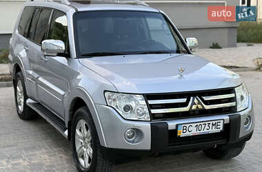 Внедорожник / Кроссовер Mitsubishi Pajero Wagon 2008 в 