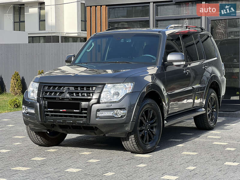 Внедорожник / Кроссовер Mitsubishi Pajero Wagon 2017 в Ужгороде