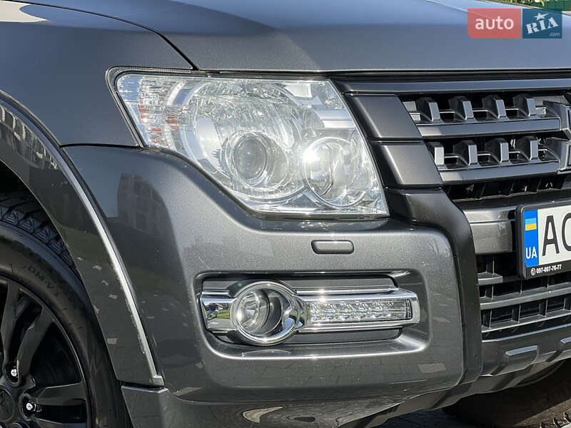 Внедорожник / Кроссовер Mitsubishi Pajero Wagon 2017 в Ужгороде
