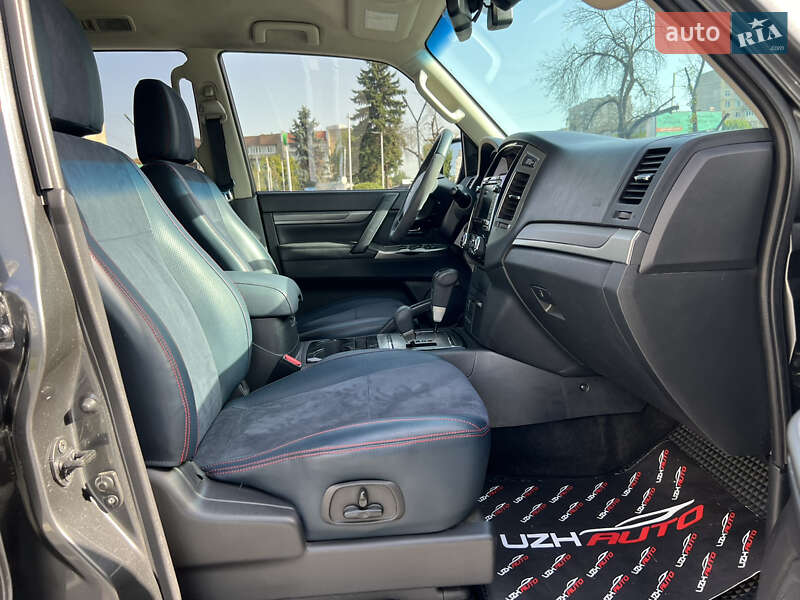 Внедорожник / Кроссовер Mitsubishi Pajero Wagon 2017 в Ужгороде