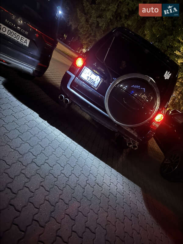 Внедорожник / Кроссовер Mitsubishi Pajero Wagon 2004 в Ивано-Франковске