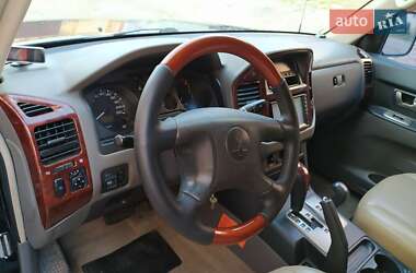 Внедорожник / Кроссовер Mitsubishi Pajero Wagon 2004 в 