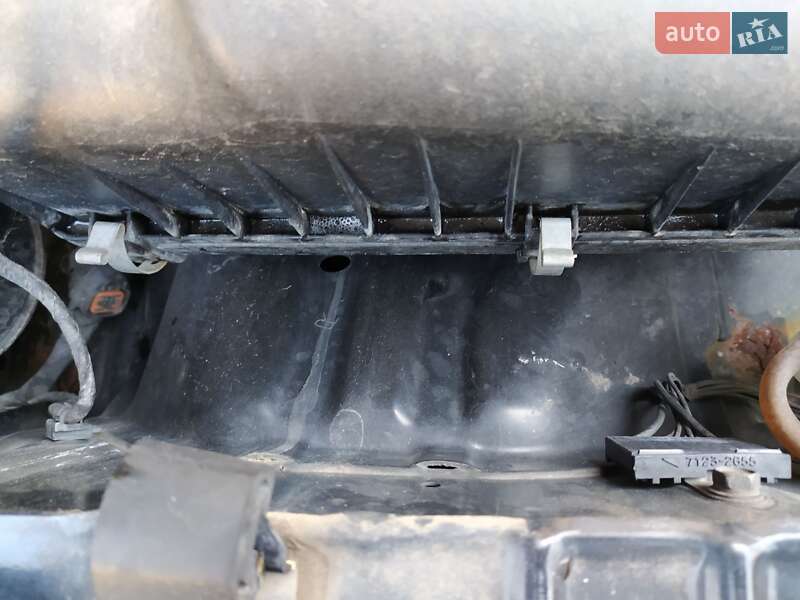 Внедорожник / Кроссовер Mitsubishi Pajero Wagon 2004 в Вышгороде