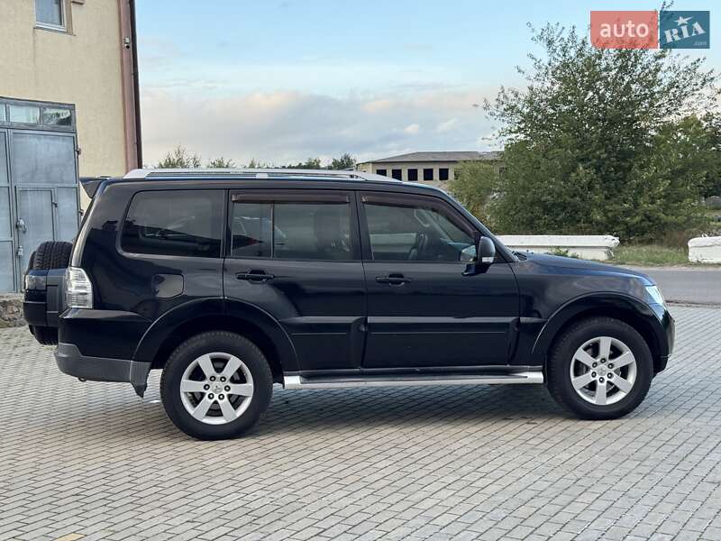 Внедорожник / Кроссовер Mitsubishi Pajero Wagon 2007 в Сарнах
