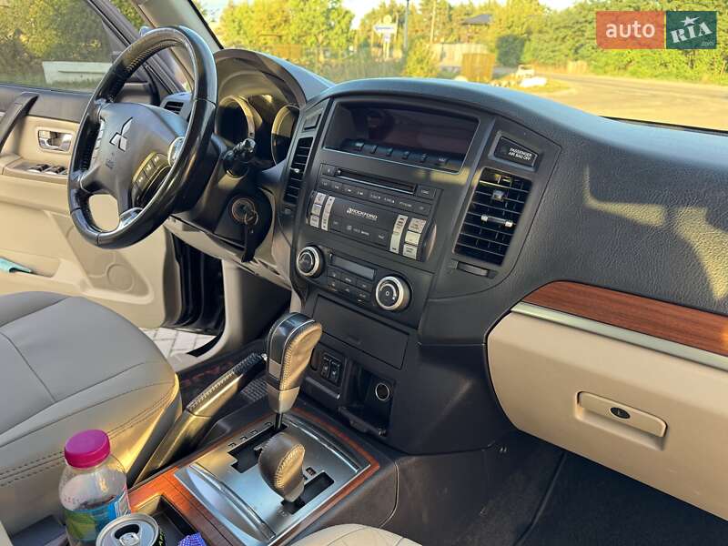 Внедорожник / Кроссовер Mitsubishi Pajero Wagon 2007 в Сарнах