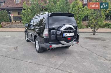 Внедорожник / Кроссовер Mitsubishi Pajero Wagon 2008 в 