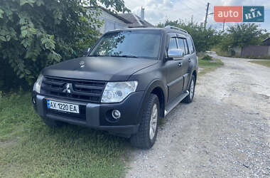 Позашляховик / Кросовер Mitsubishi Pajero Wagon 2010 в Харкові