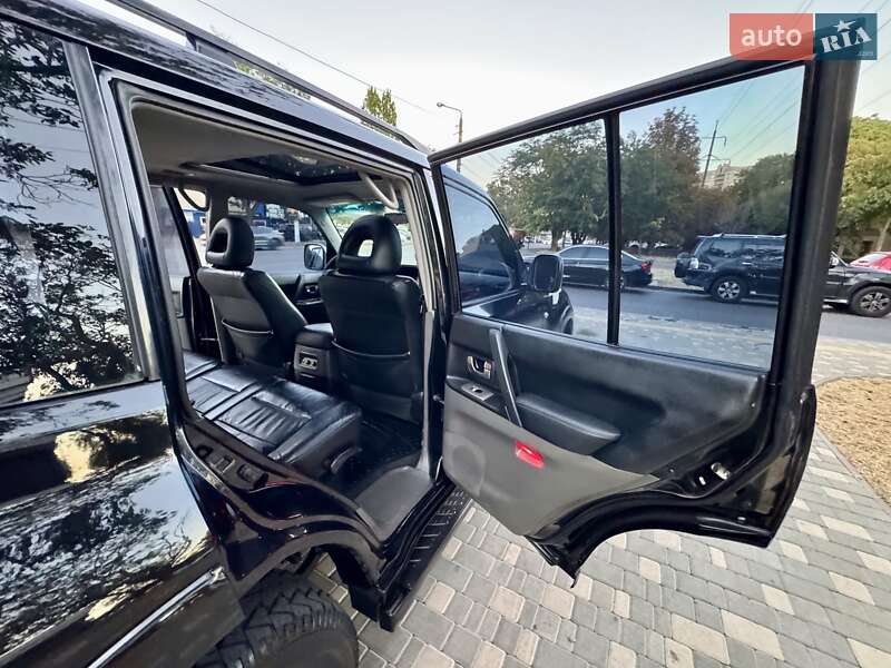 Внедорожник / Кроссовер Mitsubishi Pajero Wagon 2005 в Одессе